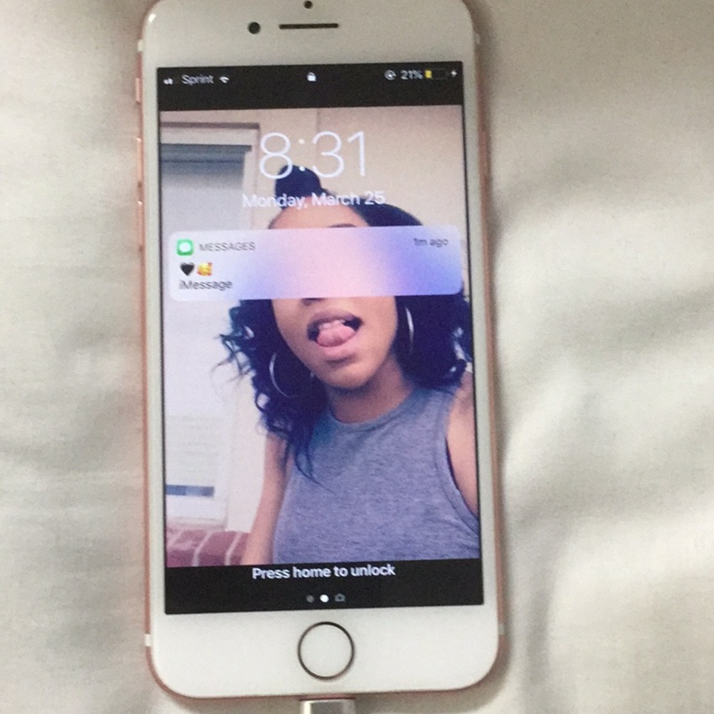 BRAND NEW iPhone 7